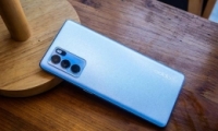 OPPO Reno6 Proȫ