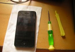 iphone4换电池三分钟教你搞定