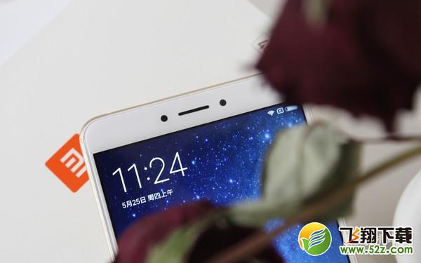小米Max 2屏幕顶部