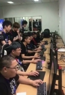 lol吴亦凡和PDD组队开黑 明星战队要加人吗