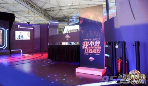 解说狂人、立人在TGC克隆大作战中使用了哪名英雄 2017王者荣耀12月4日每日一题答案
