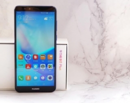 oppo A5和华为畅享8plus手机对比实用评测