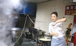 成都甩面仙女走红
