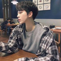 超酷的帅气男生yy头像2019精选 最好看的的男生头像阳光少年2019最新
