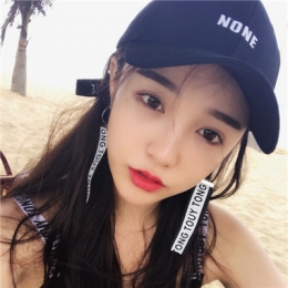 最新版2019超拽霸气女生头像 酷酷的头像女生霸气超拽