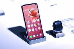 vivo x30是曲面屏吗 vivo x30是什么类型屏幕