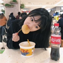吃货女孩头像可爱卖萌2020 吃货女生卖萌的可爱头像最新版