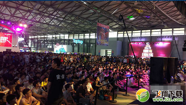 Chinajoy2017首日网游电竞成热点 网易暴雪展台人气爆棚