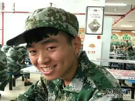 王宝强失散多年的兄弟？！大一新生神似王宝强
