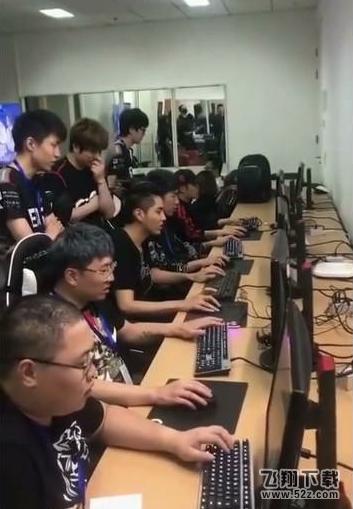 lol吴亦凡和PDD组队开黑 明星战队要加人吗