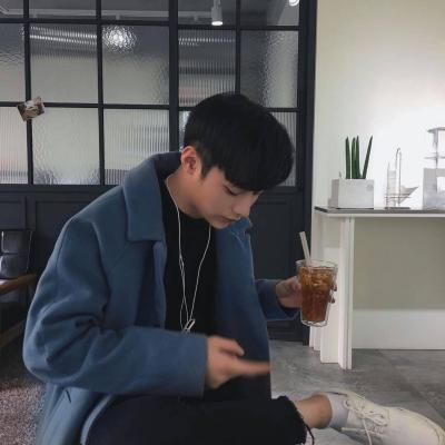 微信男生头像帅气冷酷2018最新_2018最火爆男生头像图片大全