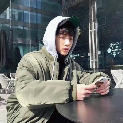 2018最新微信头像男生阳光帅气_微信头像男生霸气冷酷帅气2018最新