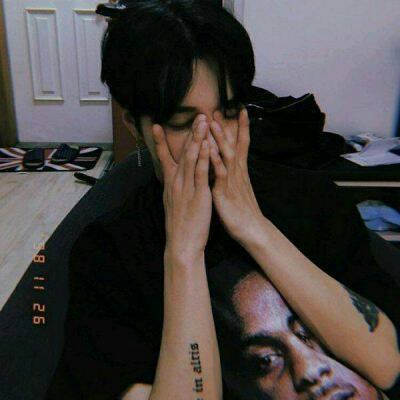 2018qq头像男生颓废伤感高清头像_内心伤感孤独男生头像高清图片