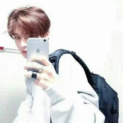 清爽干净的微信男生头像2018最新_微信头像男生帅气高清图片2018最新版