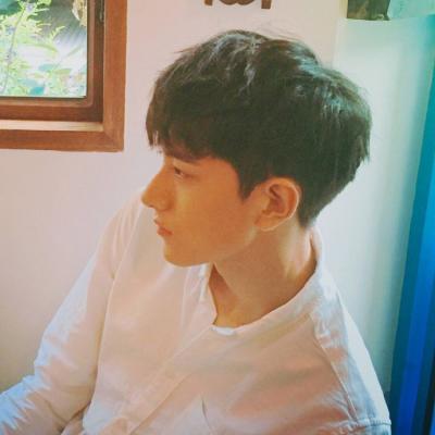 2018阳光帅气超有范的男生微信头像_2018最新版阳光唯美帅气男生头像精选